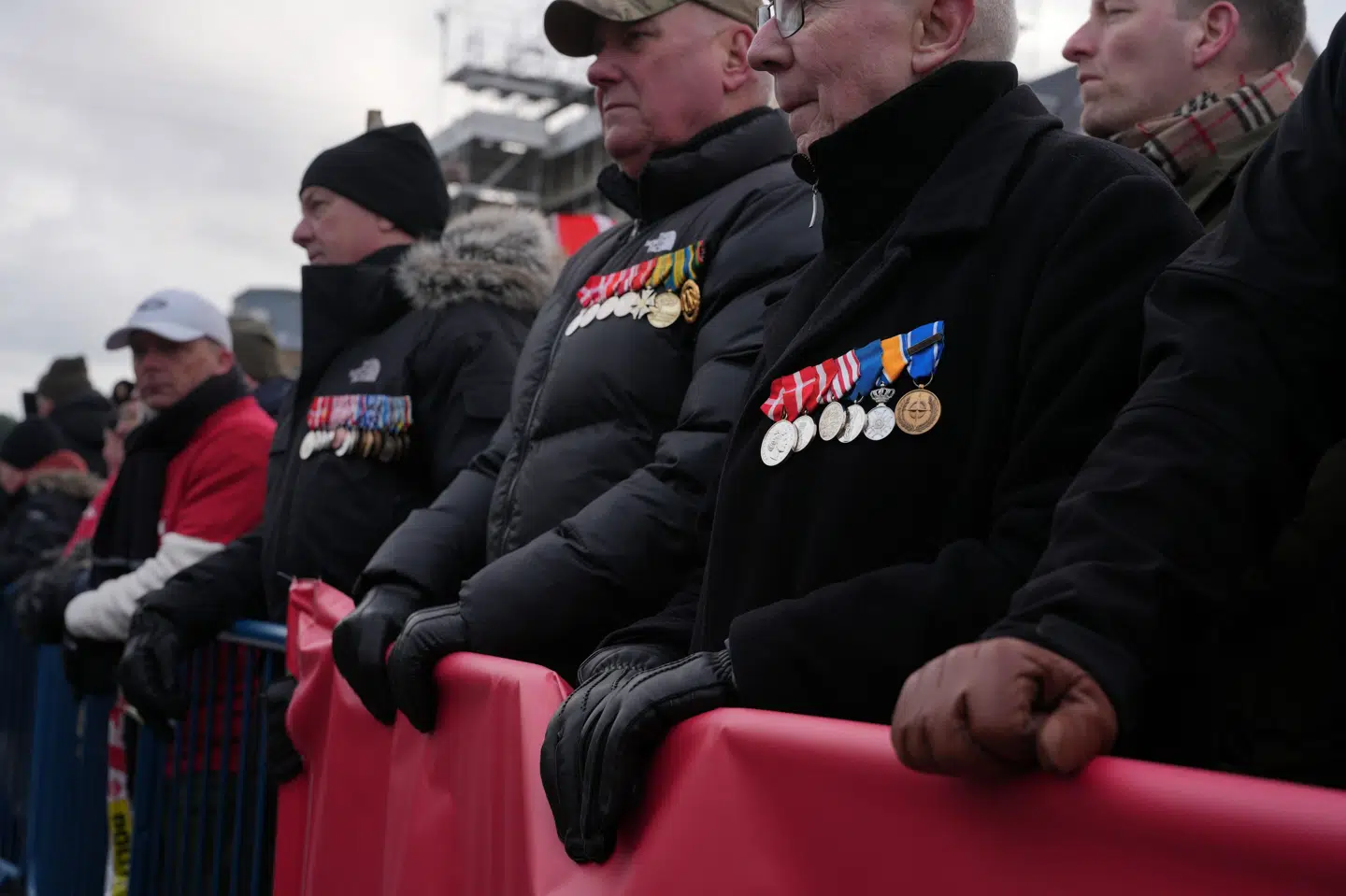 Veteraner fra hele landet deltog i protestmarchen lørdag eftermiddag foran USA's ambassade på Dag Hammerskjölds Allé på Østerbro i København.