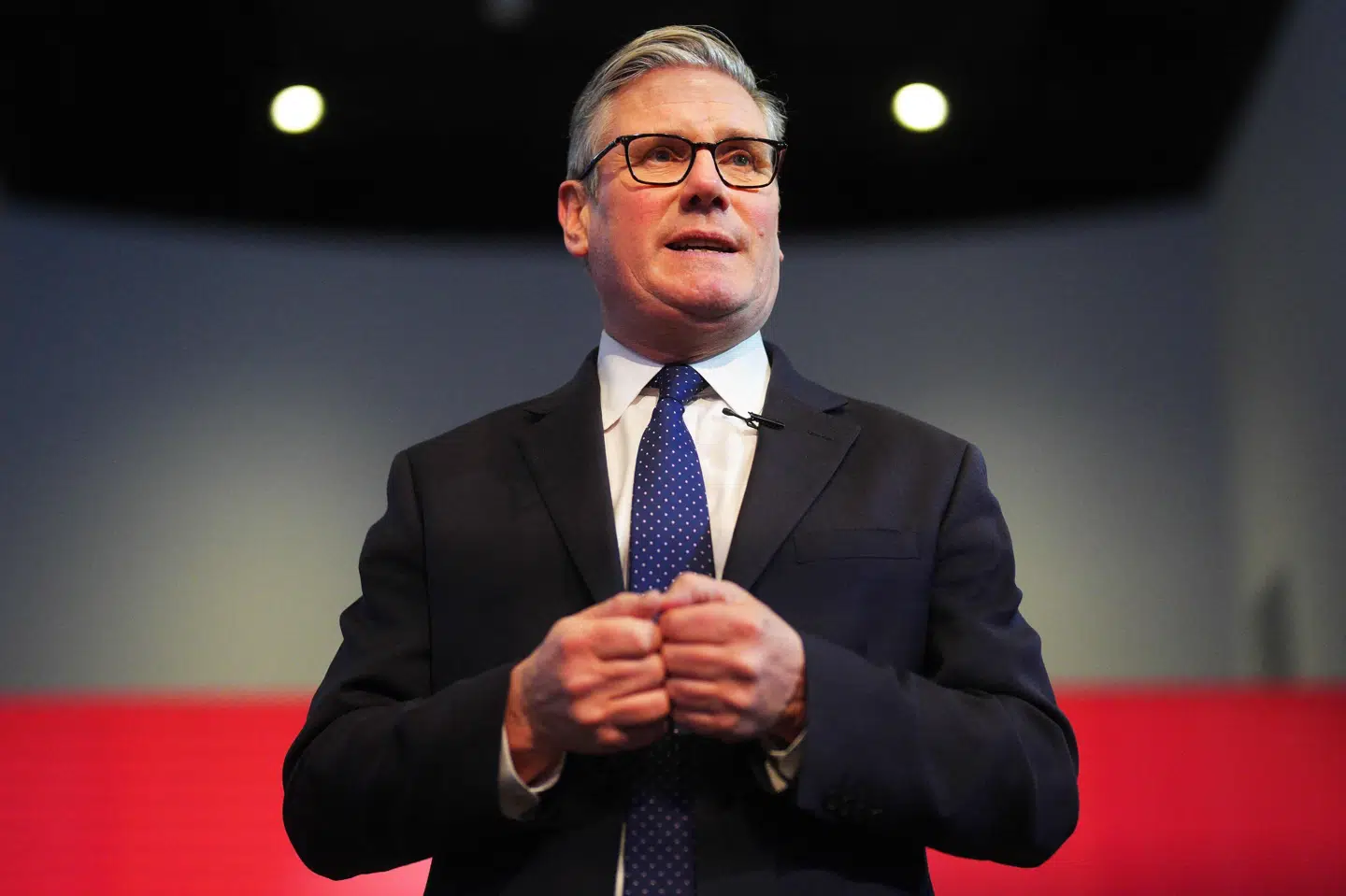 - Epsteins ofre skal have førsteprioritet, har den britiske leder, Keir Starmer, udtalt lørdag. Billedet er taget under et besøg i Kina fredag.