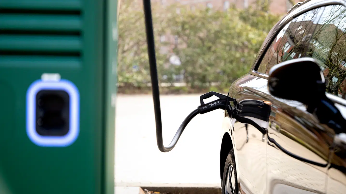 Flere og flere danskere vælger en elbil.