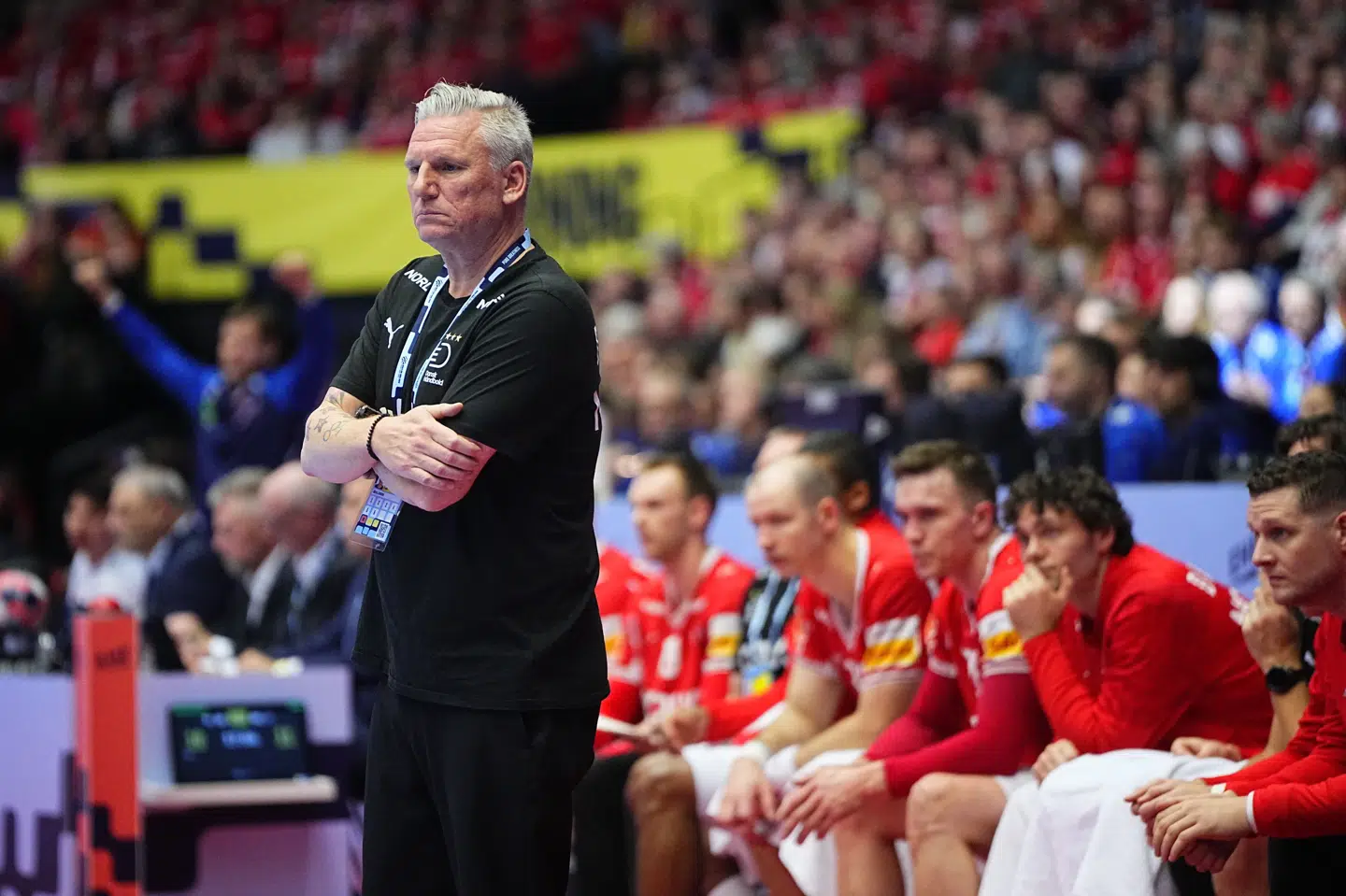 Nikolaj Jacobsen kan stadig blive hidsig ude på sidelinjen, men ikke på samme måde som tidligere.