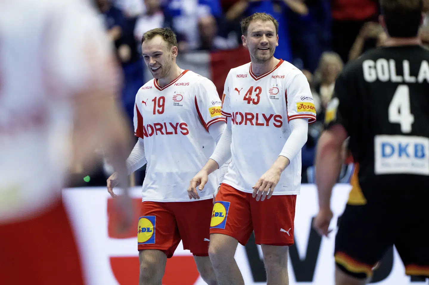 Mathias Gidsel (tv.) står i en alder af 26 år allerede i sin syvende finale med det danske landshold. Simon Pytlick (th.) er klar til sin femte af slagsen.