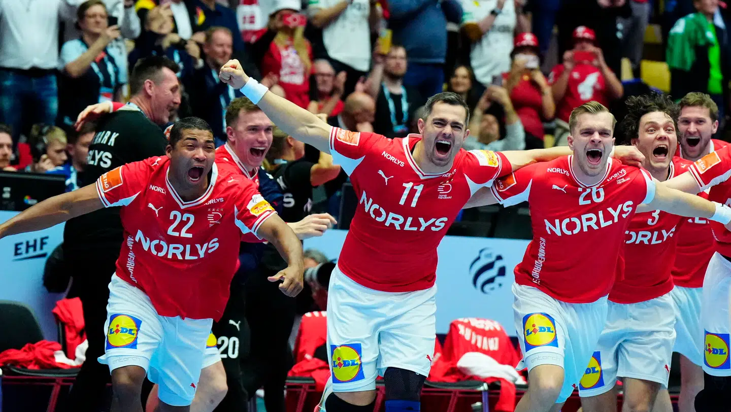 De danske håndboldherrer skal fejres på Rådhuspladsen mandag.