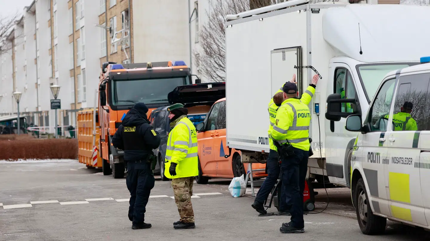Eksplosionsbranden har raseret en hel opgang i Odense.