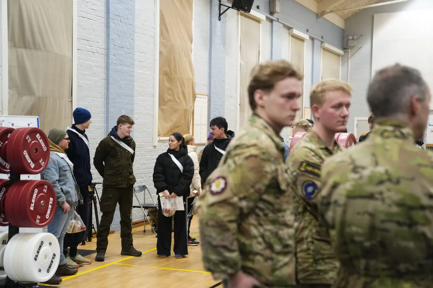 Unge frivillige begynder mandag deres værnepligt ved Slesvigske Fodregiment på Haderslev Kaserne. De tyvstarter dermed på den nye forlængede værnepligt.