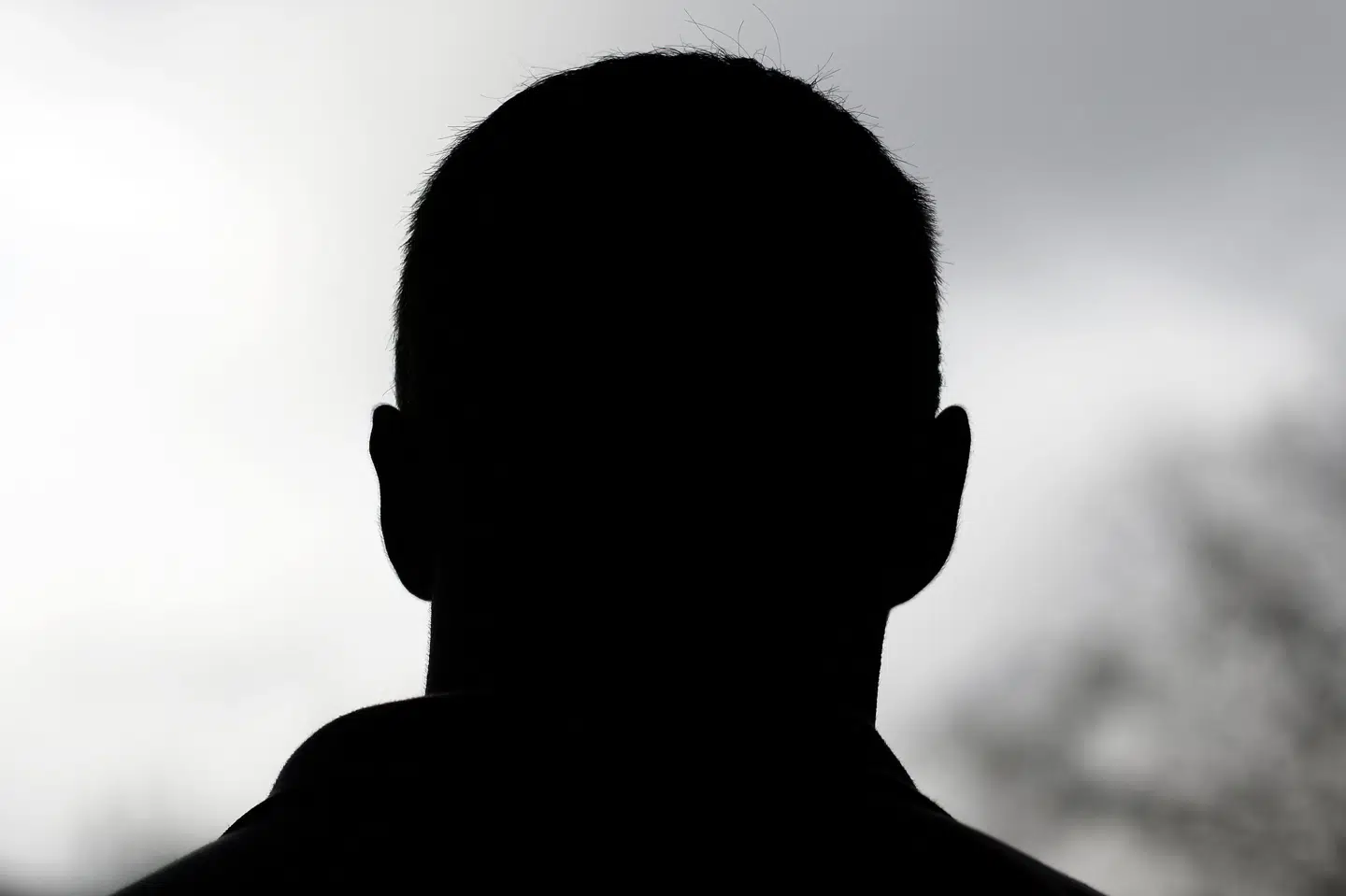 Sundhedsstyrelsen skriver på baggrund af tal fra 2021 til 2024, at der årligt dør omkring 560 mennesker på grund af selvmord. (Modelfoto).