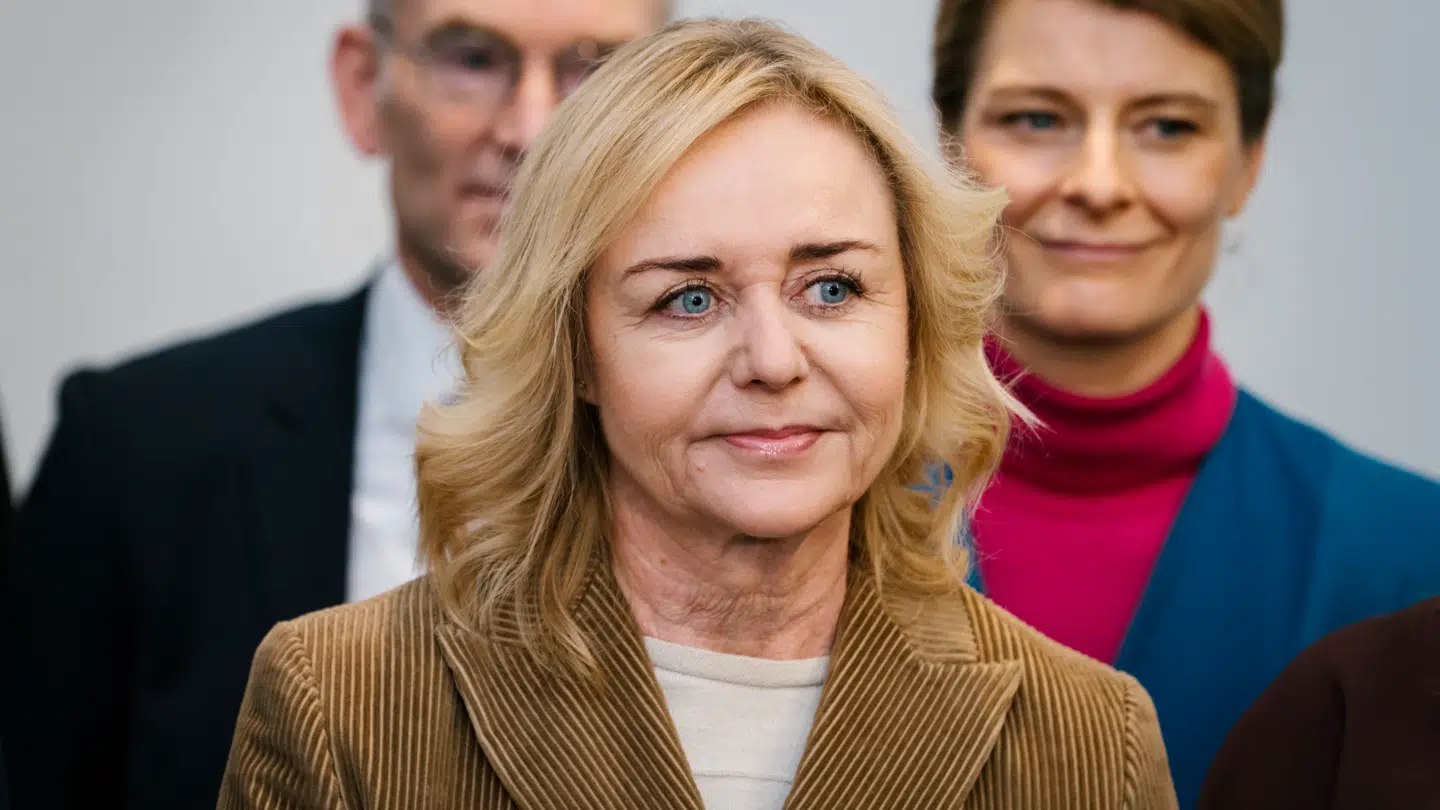 Mona Juul (K) mener, at Folketinget med stramningen retter op på en urimelighed.