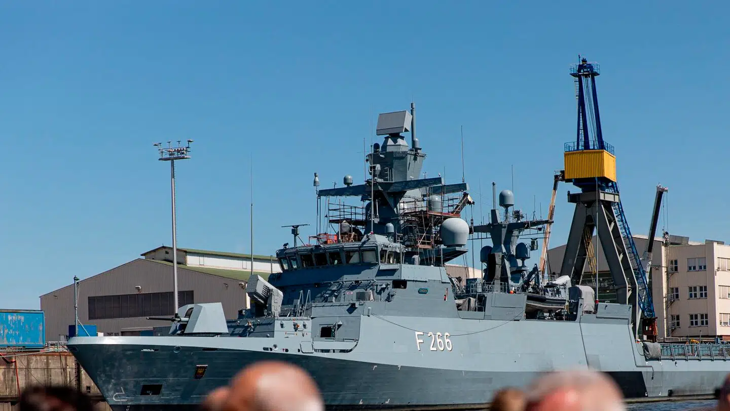 Den tyske korvet 'Emden' - her set fra en havnerundfart i Hamborgs havn.