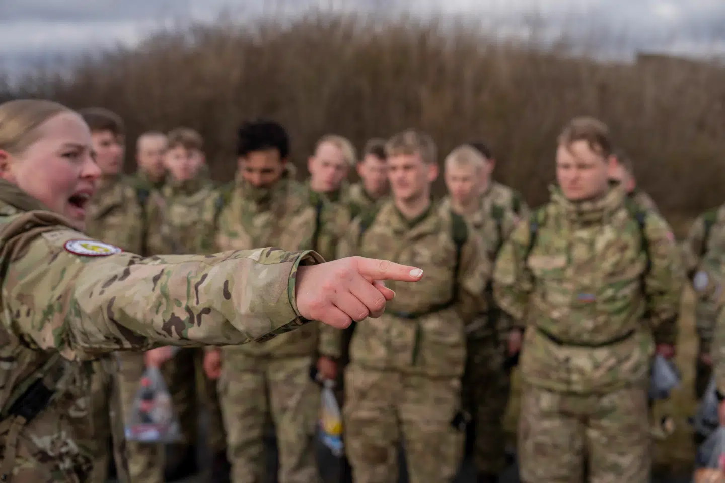 Mandag i denne uge startede de nye værnepligtige på den nye 11 måneder lange værnepligt. Men de unge rekrutters vilkår er ikke blevet opdateret i mere end to årtier.