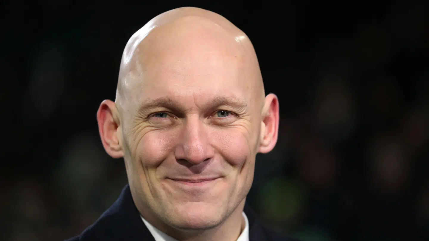 Viaplay-ekspert Thomas Gravesen ligger for land.