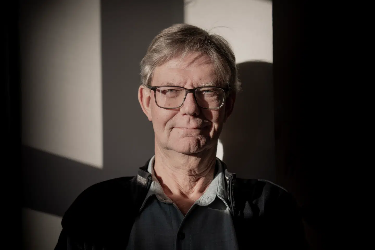 Det kaldes »weekend catch-up sleep«, og ny forskning tyder på, at det faktisk batter noget at indhente søvn i weekenden. Ikke mindst hos teenagere, som generelt sover for lidt. Men man skal være opmærksom på en vigtig ting, understreger søvnekspert Mikael Rasmussen.