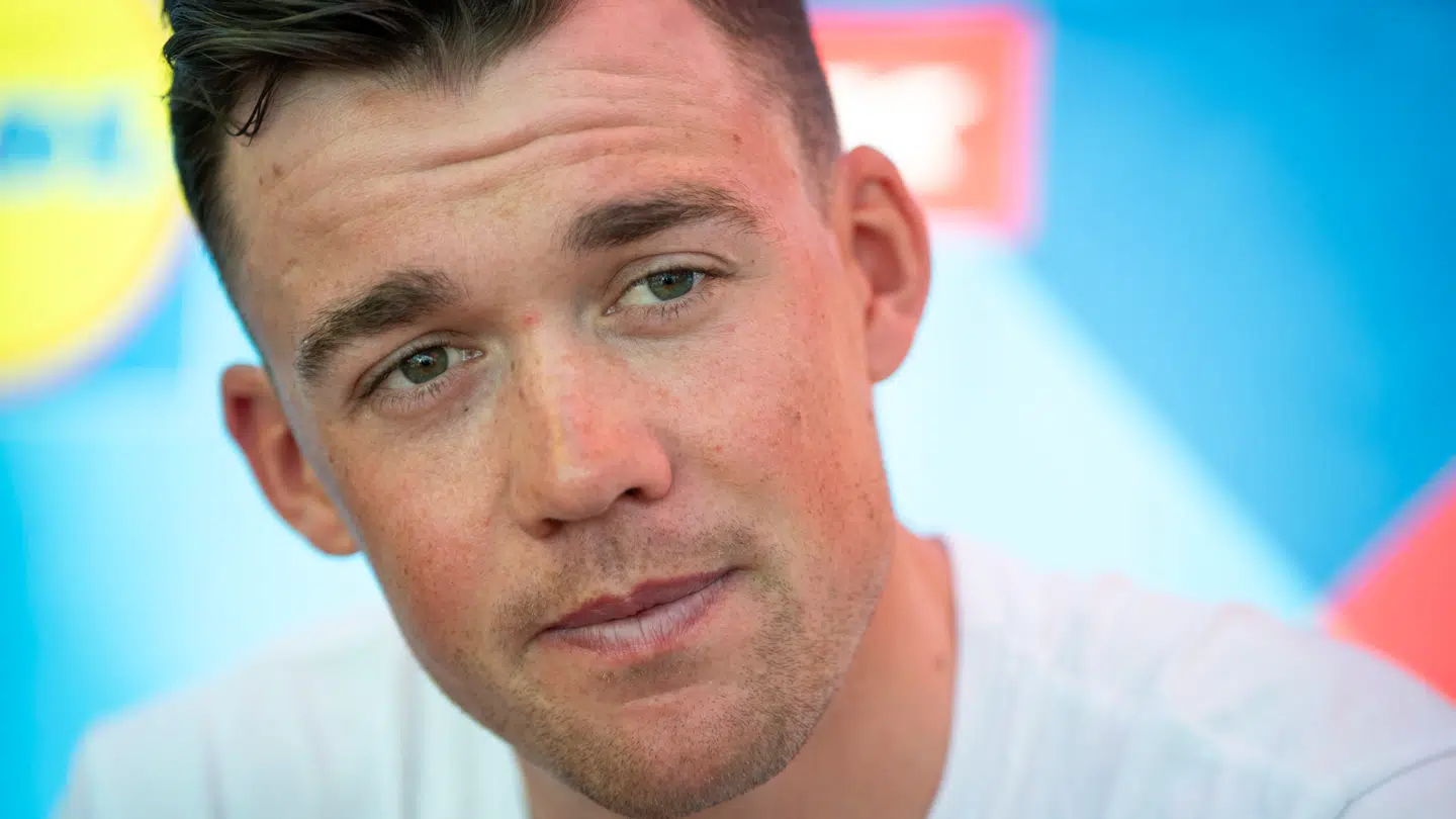 Mads Pedersen udgik onsdag kort før finalen på 1. etape af det spanske etapeløb Volta Comunitat Valenciana og blev tvunget til at stå af.