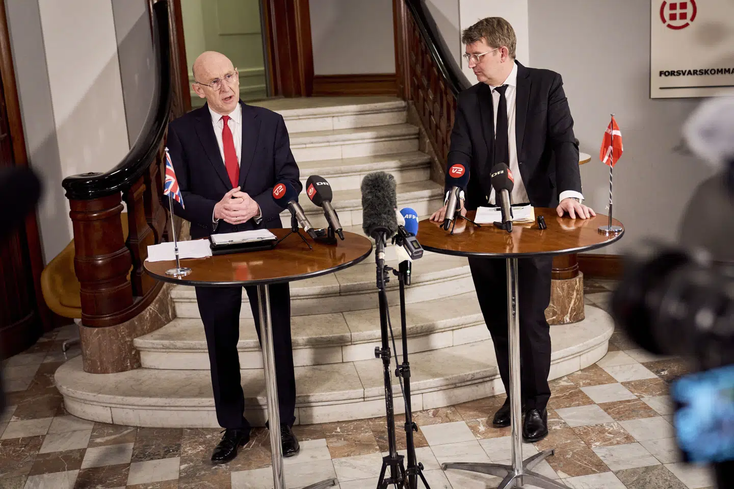 Den britiske forsvarsminister, John Healey, var i januar på besøg i Danmark og mødtes med forsvarsminister Troels Lund Poulsen (V). (Arkivfoto).