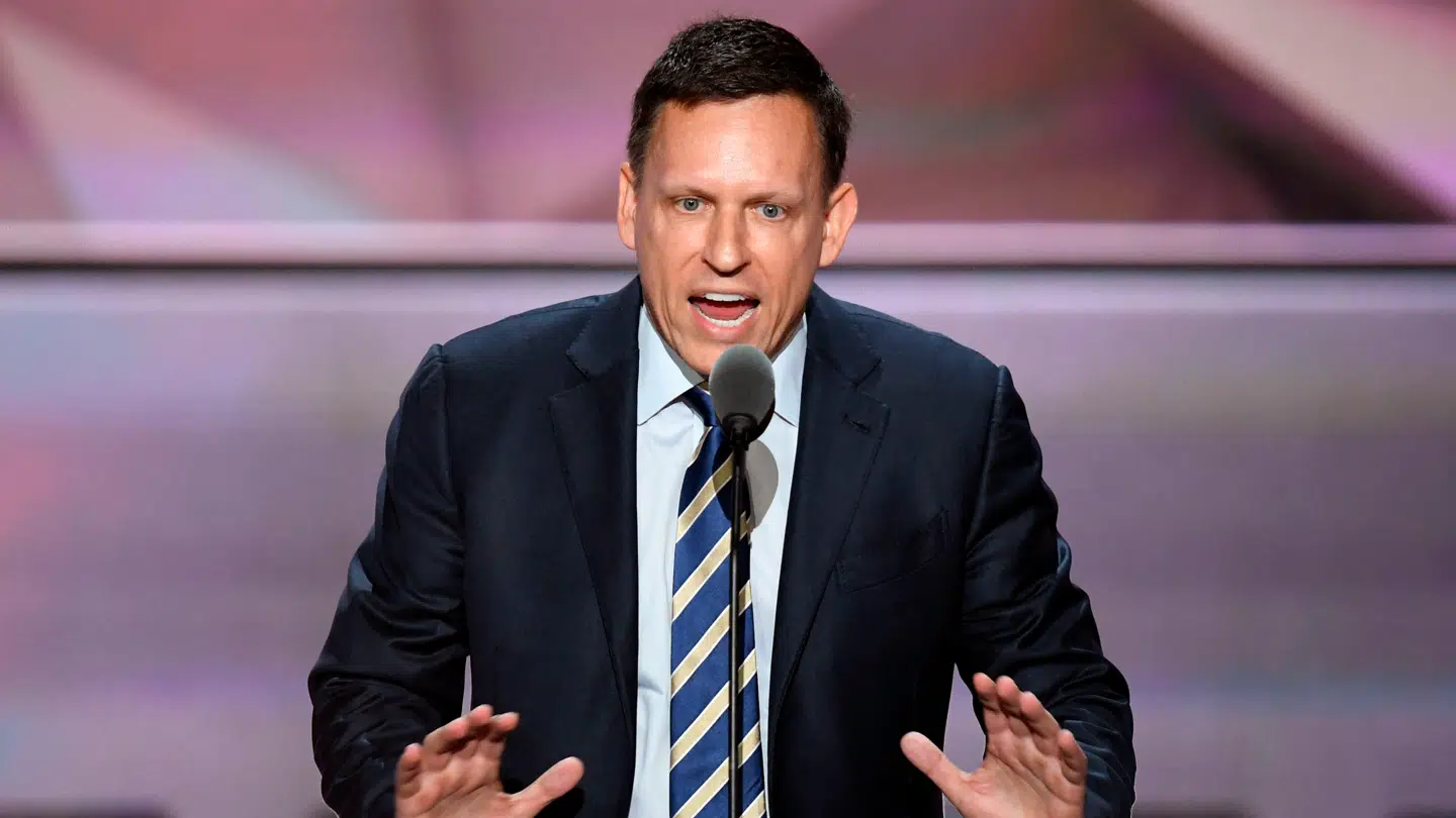 Milliardæren Peter Thiel har kæmpet sig hele vejen til toppen af magteliten og er nu en af Donald Trumps nærmeste allierede.
