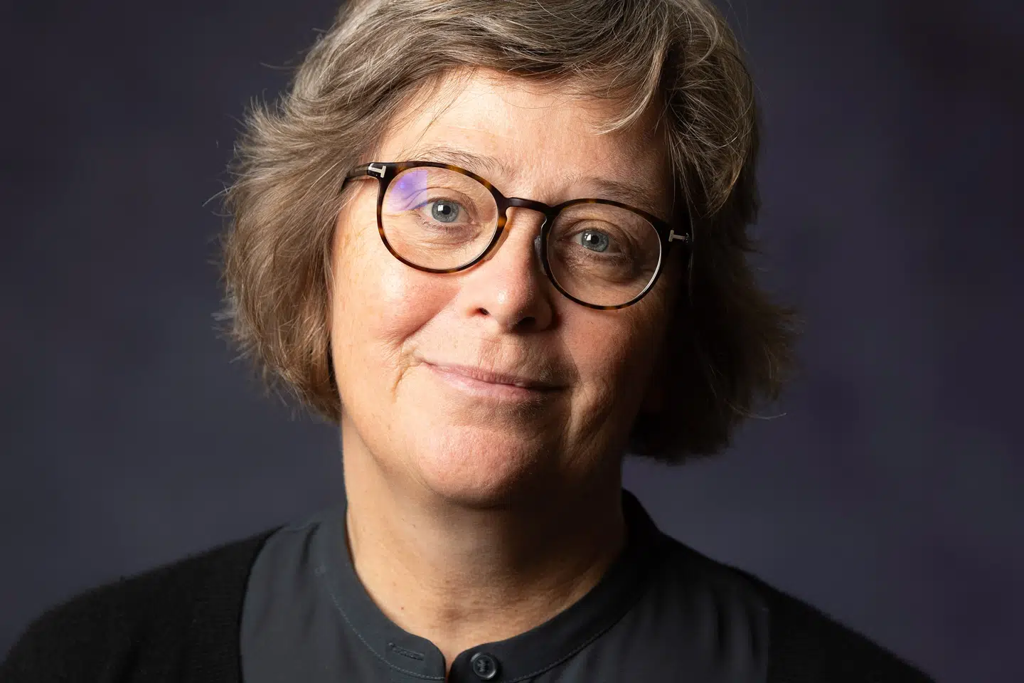 Birte Asmuss har skrevet en bog om smalltalk, som ifølge hende er et fundamentalt menneskeligt behov.