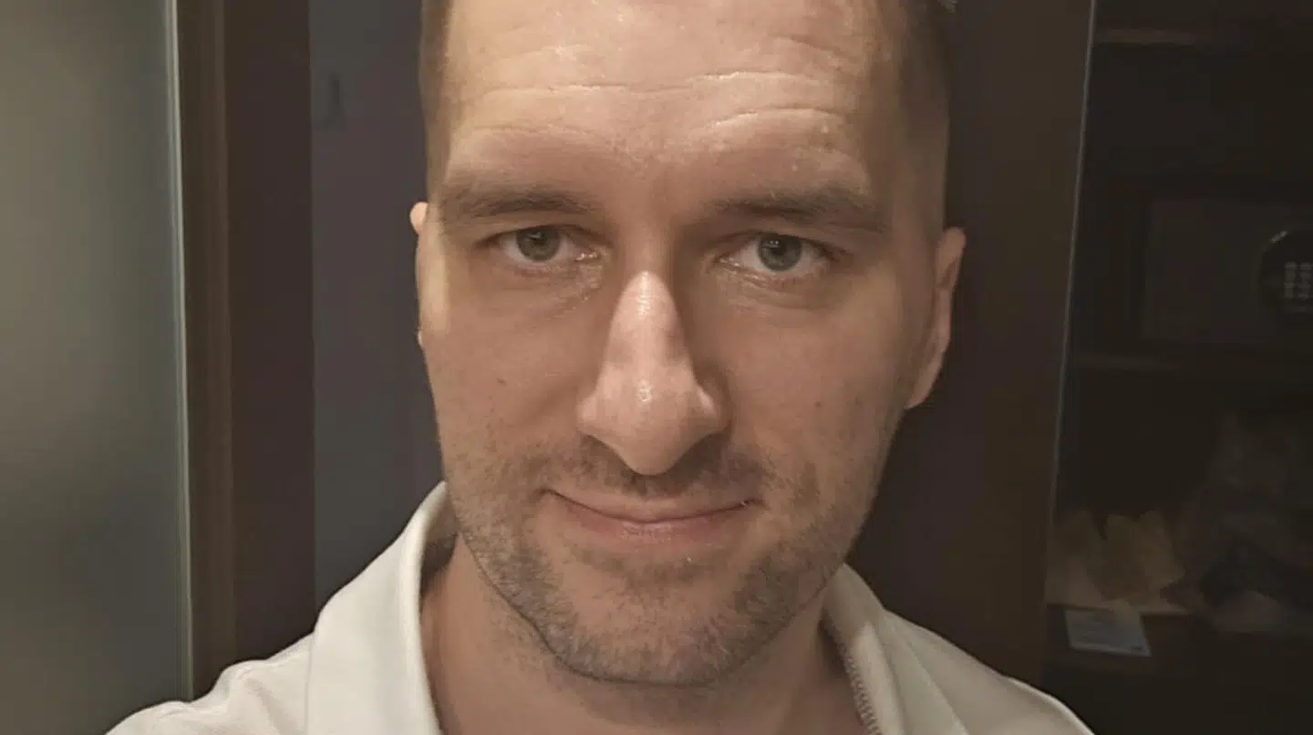 Anders Rosted fra Frederikssund undrer sig over, at kommunens skoler fredag holdt lukket på grund af vejret.