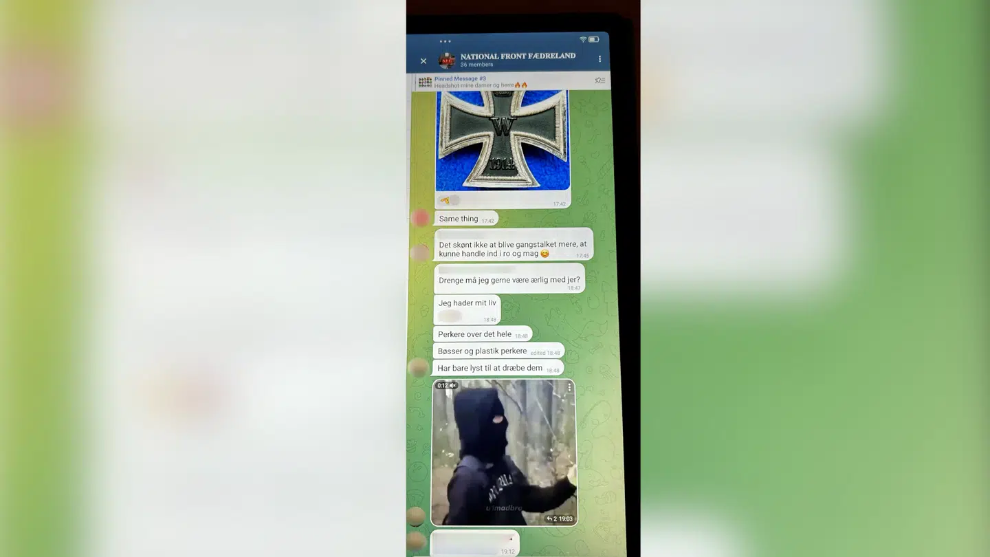 Her ses et medlem af National Front Fædreland, der giver udtryk for, at han ønsker at dræbe homoseksuelle og indvandrere.