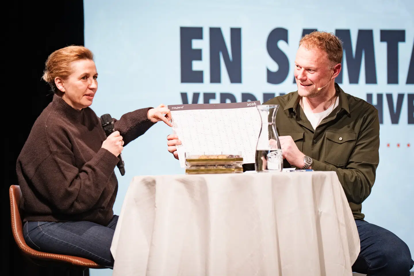 Her ses et billede fra Mette Frederiksen og Christian Degns turné. Dette arrangement var i Næstved.