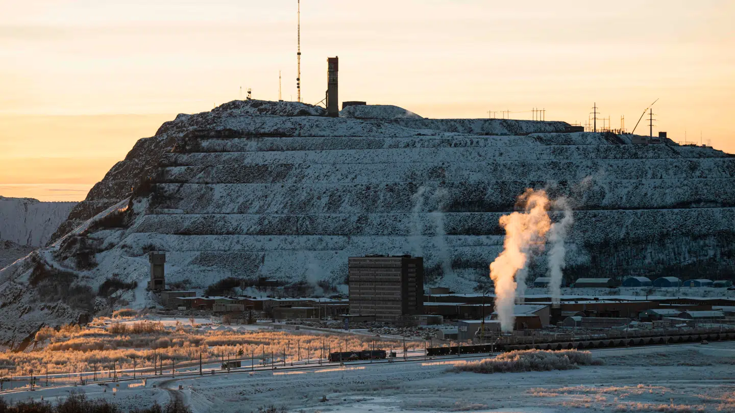 Kiruna er kendt for verdens største underjordiske jernmalmmine. Den er statsejet af firmaet LKAB (Luossavaara-Kiirunavaara Aktiebolag).