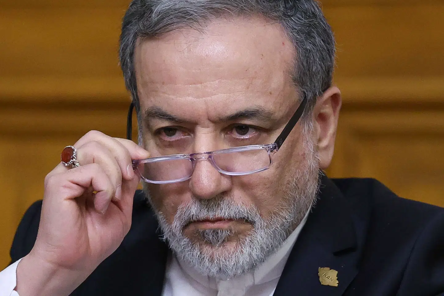 Irans udenrigsminister, Abbas Araghchi, siger søndag, at Iran har grund til at tvivle på USA's seriøsitet, når det kommer til at løse den nuværende krise mellem de to lande. (Arkivfoto).