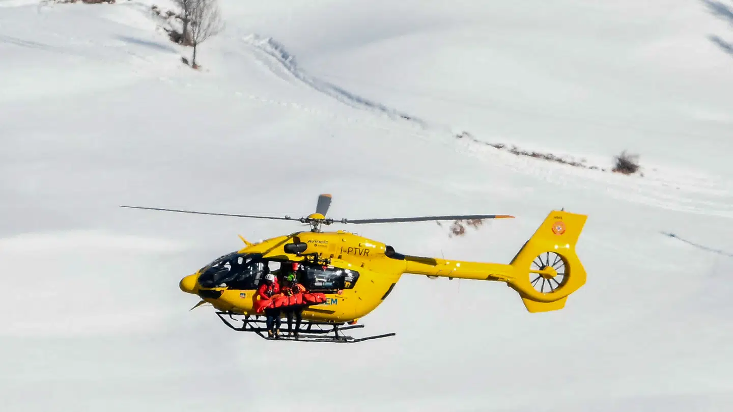 Lindsey Vonn blev bragt til hospitalet med helikopter.