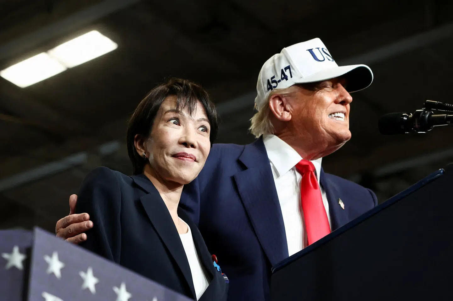 Japans premierminister, Sanae Takaichi, sammen med USA's præsident, Donald Trump, under hans besøg i Japan i oktober. (Arkivfoto).