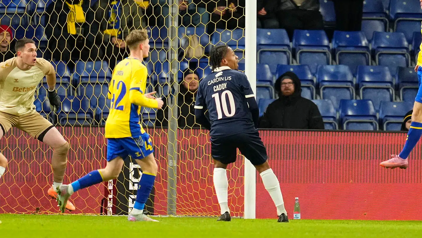 Det blev kun til 45 minutter for Warren Caddy.