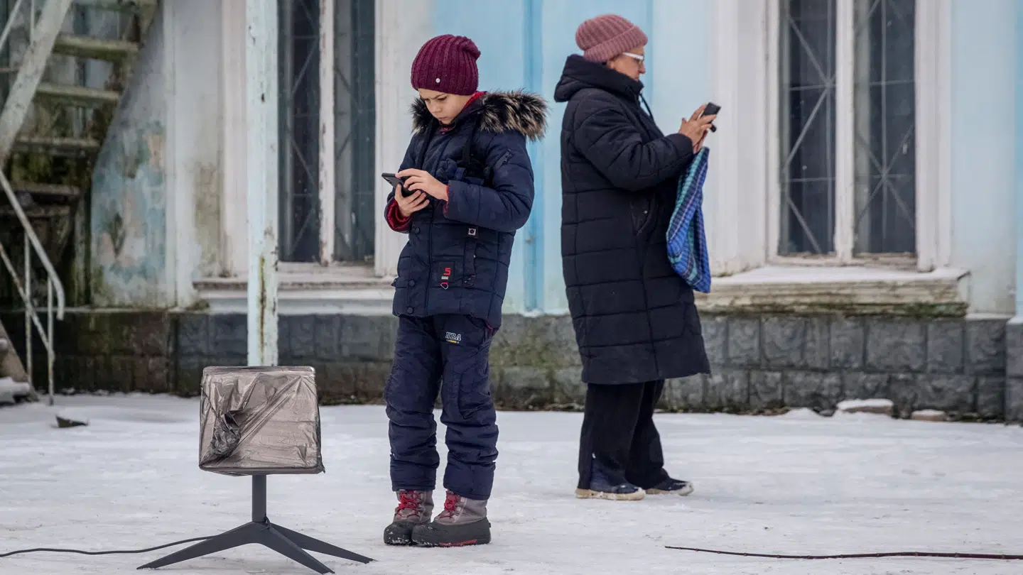 Ukrainske borgere bruger også Starlink-terminaler til at få internetforbindelse.