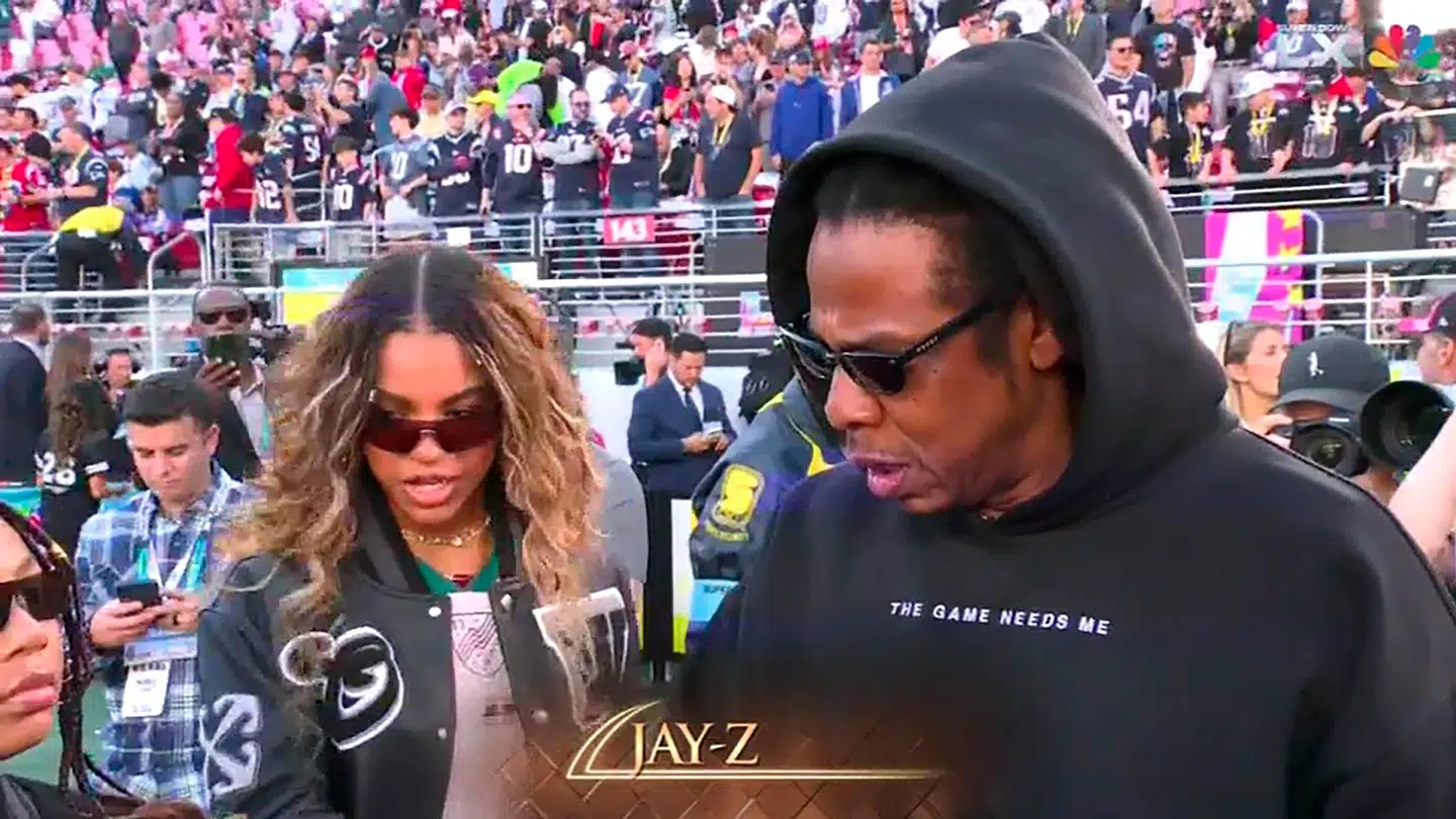 Stjerneparret Jay Z og Beyoncé dukkede også op til Super Bowl.