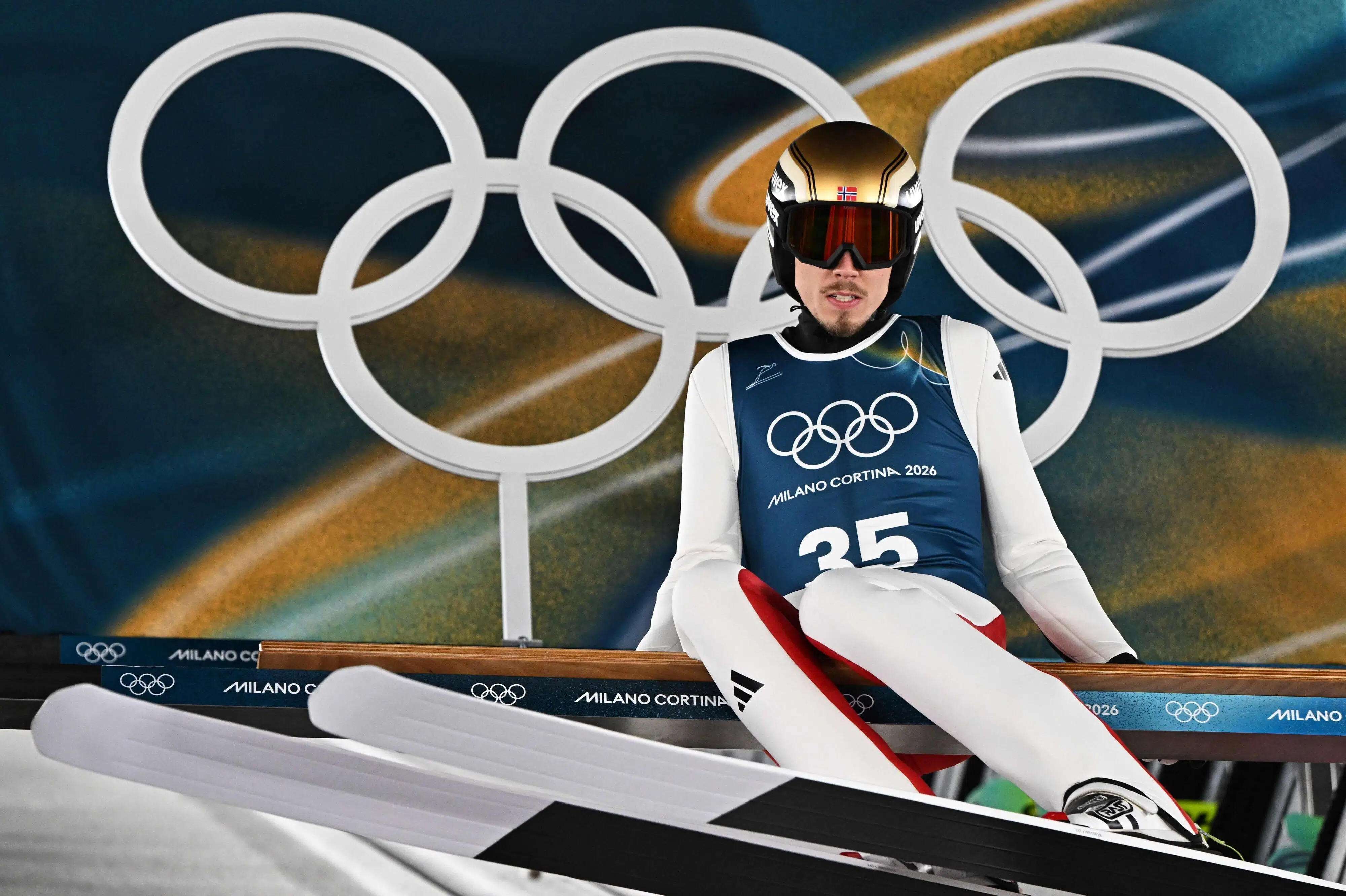 Holdkammerater hjælper norsk OL-skihopper gennem sorg