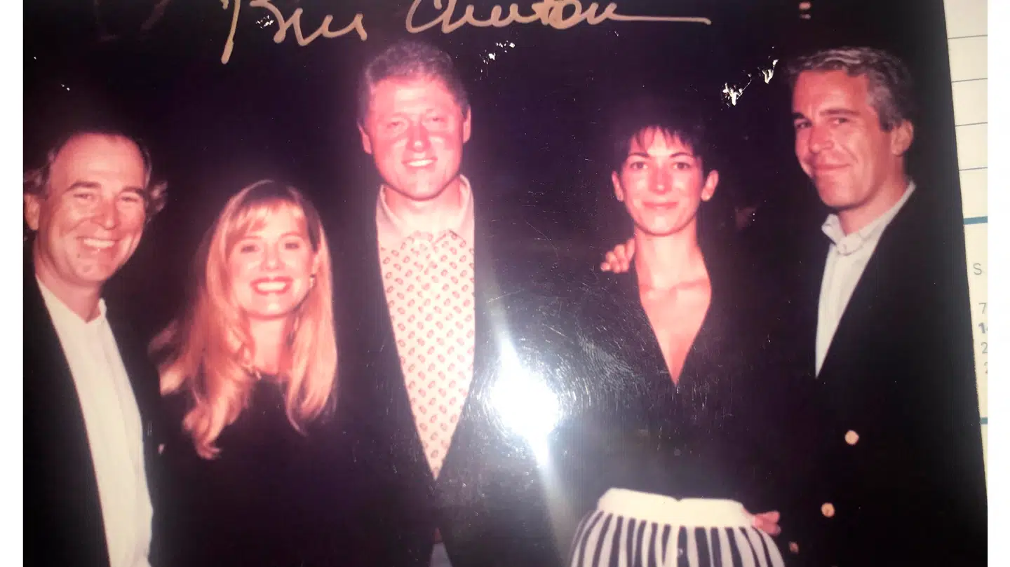 Bill Clinton har i et opslag på X skrevet, at han bakker op om den fulde frigivelse af alle filerne i sagen om Jeffrey Epstein.