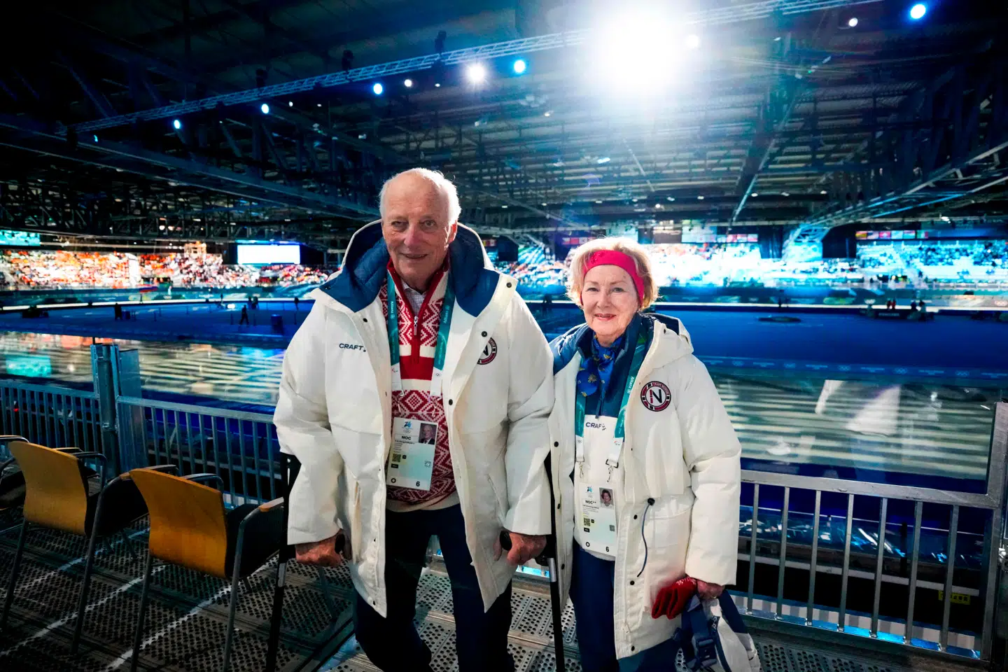 Kong Harald og dronning Sonja ses her under vinter-OL i Italien den 7. februar.