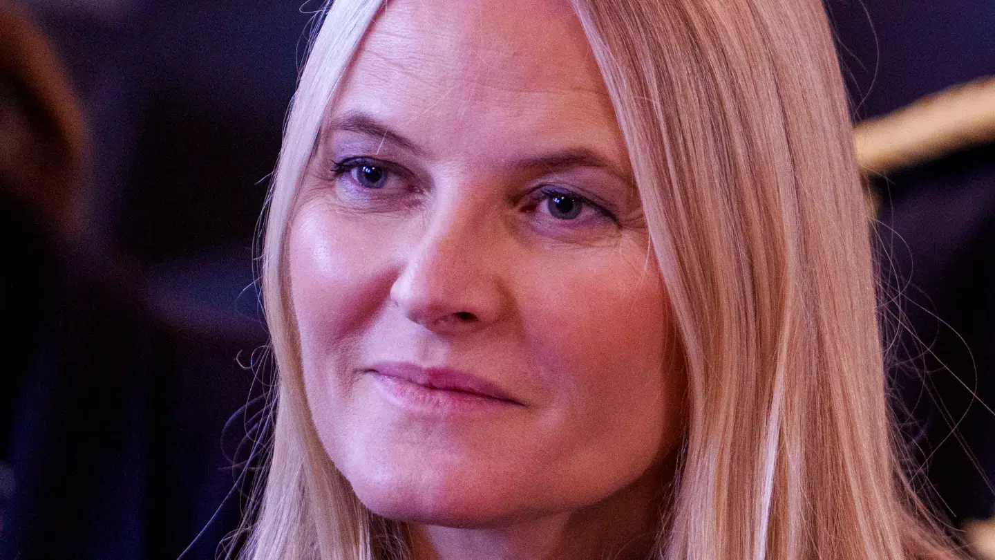 Norges kronprinsesse, Mette-Marit, er kommet i modvind, efter det er kommet frem, at hun var venner med den nu afdøde dømte seksualforbryder Jeffrey Epstein.