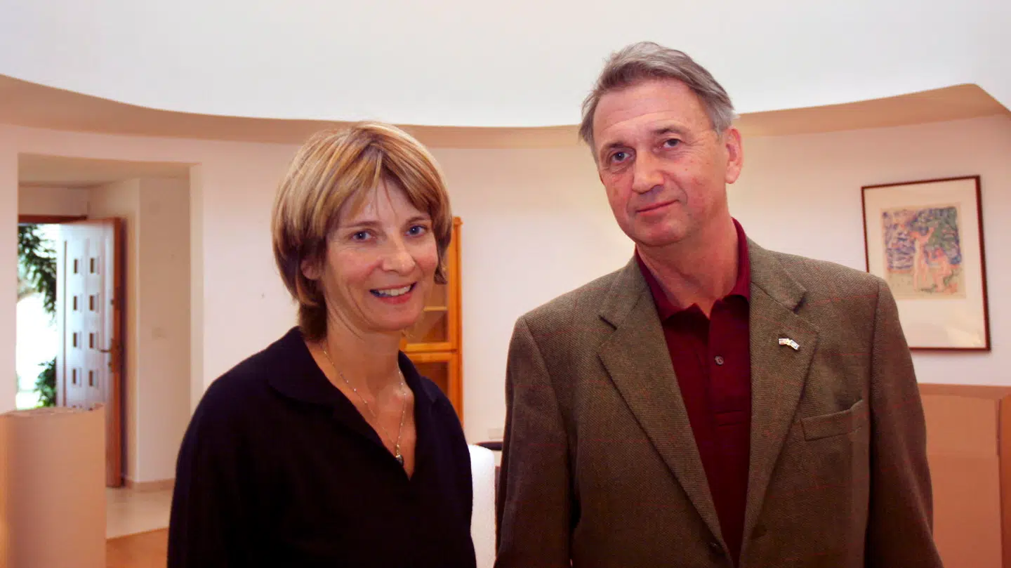 Den nu tidligere norske ambassadør i Irak og Jordan Mona Juulog hendes mand, Terje Roed-Larsen, er sigtet for grov korruption.