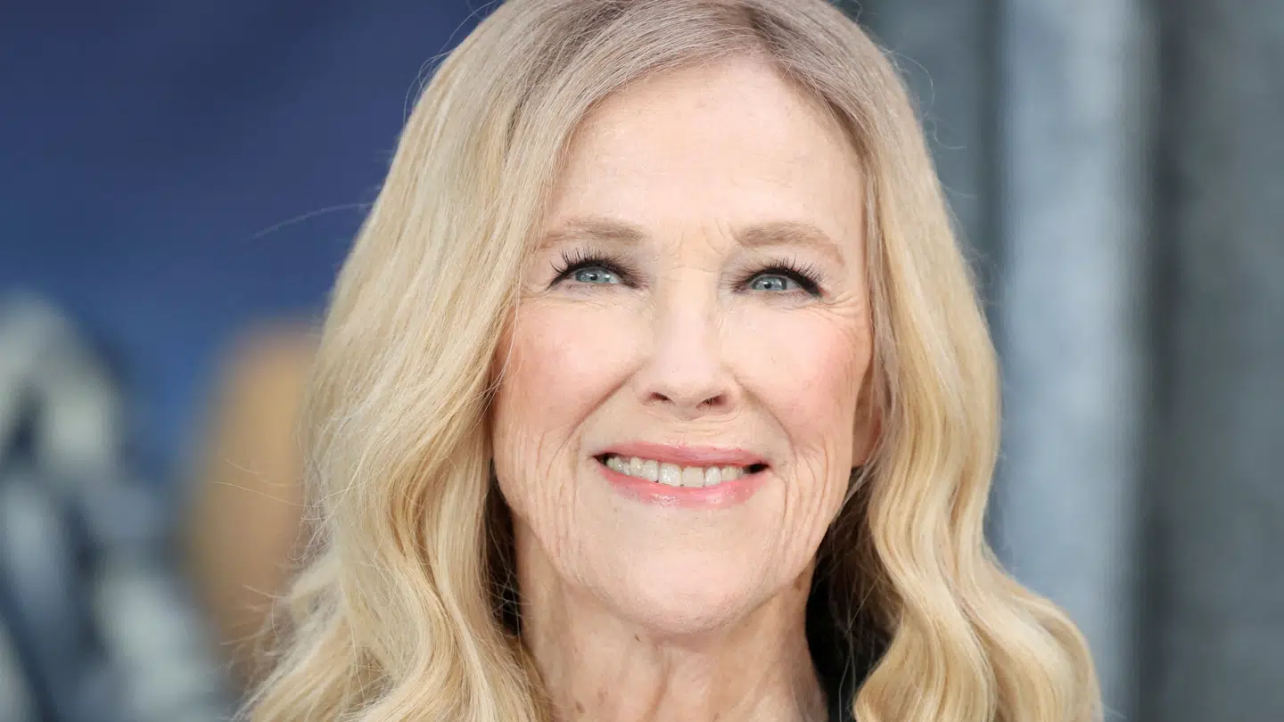 I Danmark er Catherine O'Haras formentlig mest kendt fra filmen 'Alene Hjemme', hvor hun spiller moren Kate McCallister, som sammen med resten af familien glemmer sønnen Kevin.