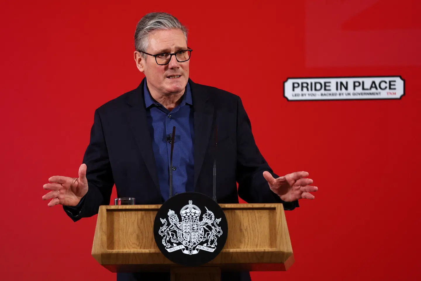 I sin tale mandag aften lovede Starmer forandringer i Downing Street og blæste til kamp mod Nigel Farages parti, Reform UK.