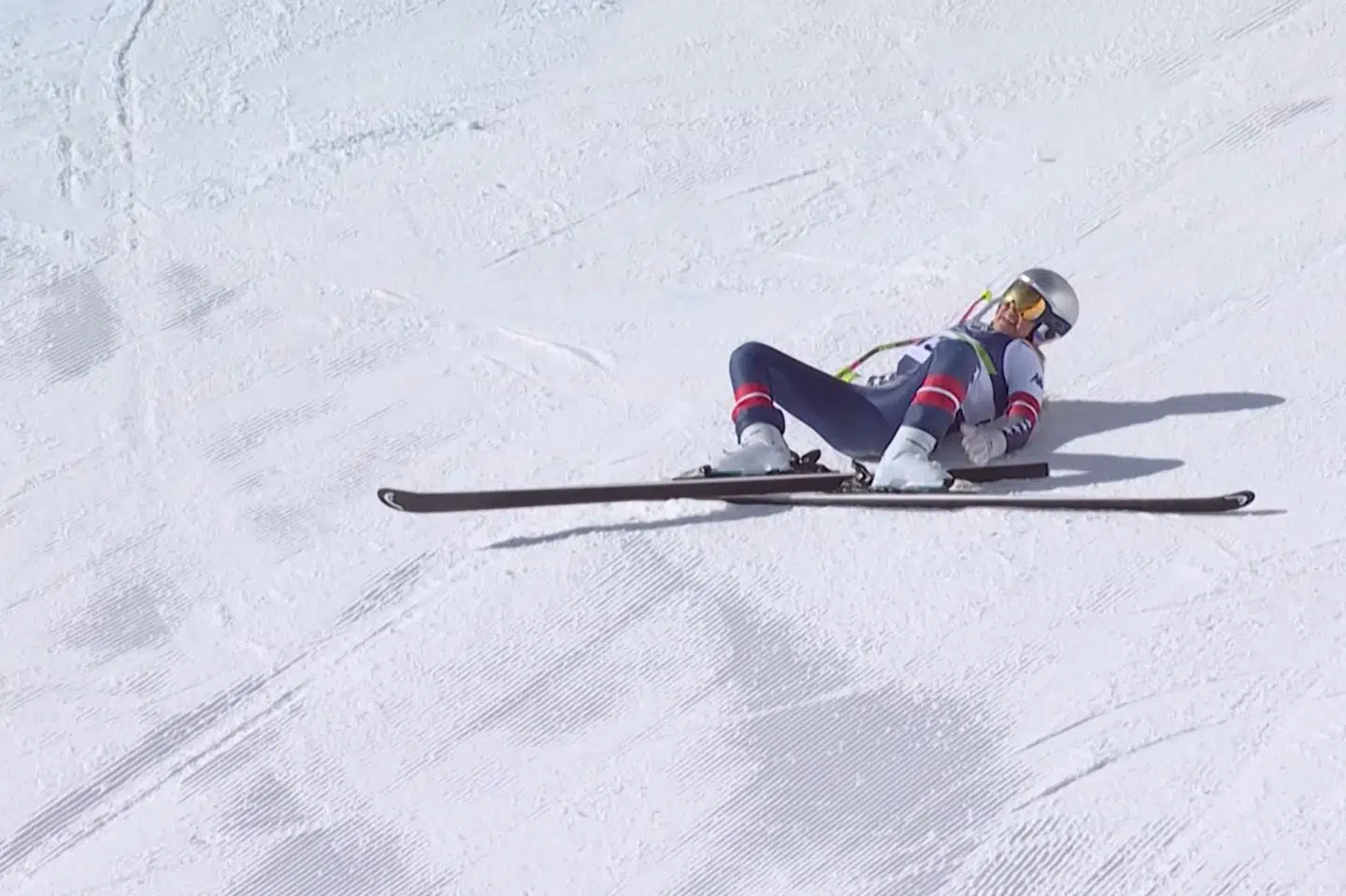 Lindsey Vonn var i store smerter, da hun styrtede på pisten i søndagens løb ved vinter-OL. Hun skal nu igennem flere operationer efter brud på skinnebenet, fortæller hun. (Arkivfoto).