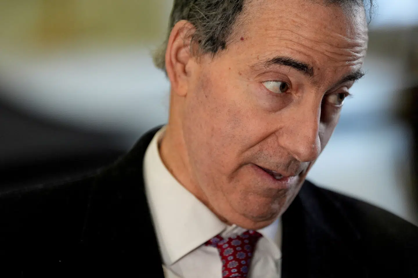 Demokraten Jamie Raskin forstår ikke, hvorfor en række navne er blevet sløret i de offentliggjorde Epstein-dokumenter.