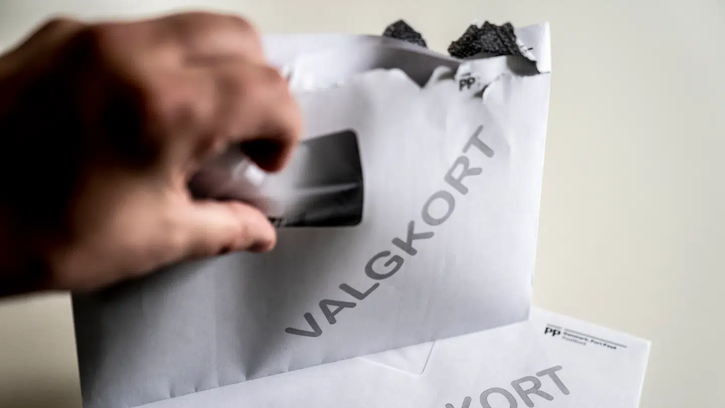 Det har tidligere været PostNord, der havde ansvaret for fordelingen af valgkort