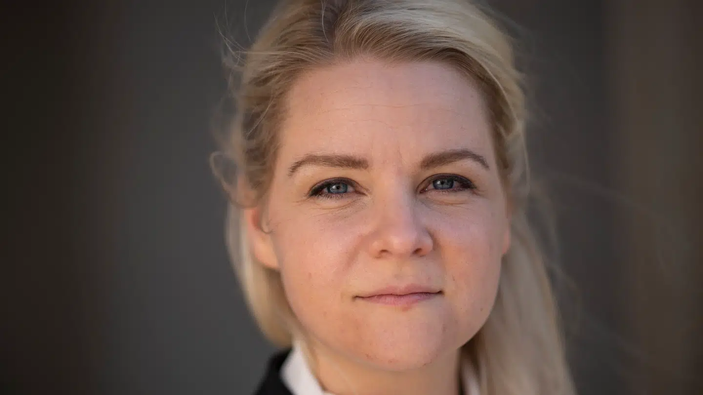 Mia Amalie Holstein er stærkt kritisk overfor regeringens beslutning om at afskaffe store bededag.