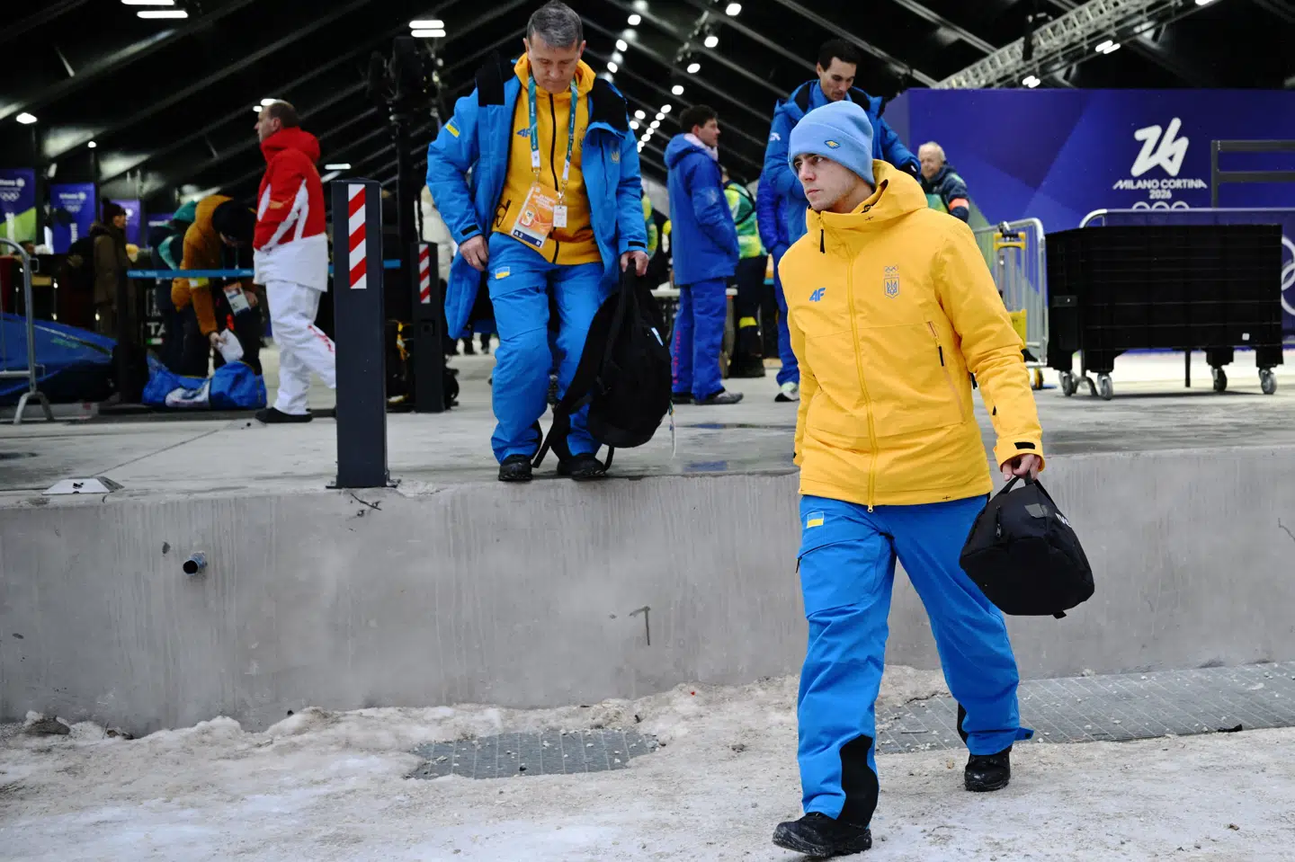Da Vladyslav Heraskevych torsdag ankom til anlægget for at deltage i skeletonkonkurrencen, ventede IOC-præsident Kirsty Coventry. Det møde endte med en diskvalifikation af ukraineren.