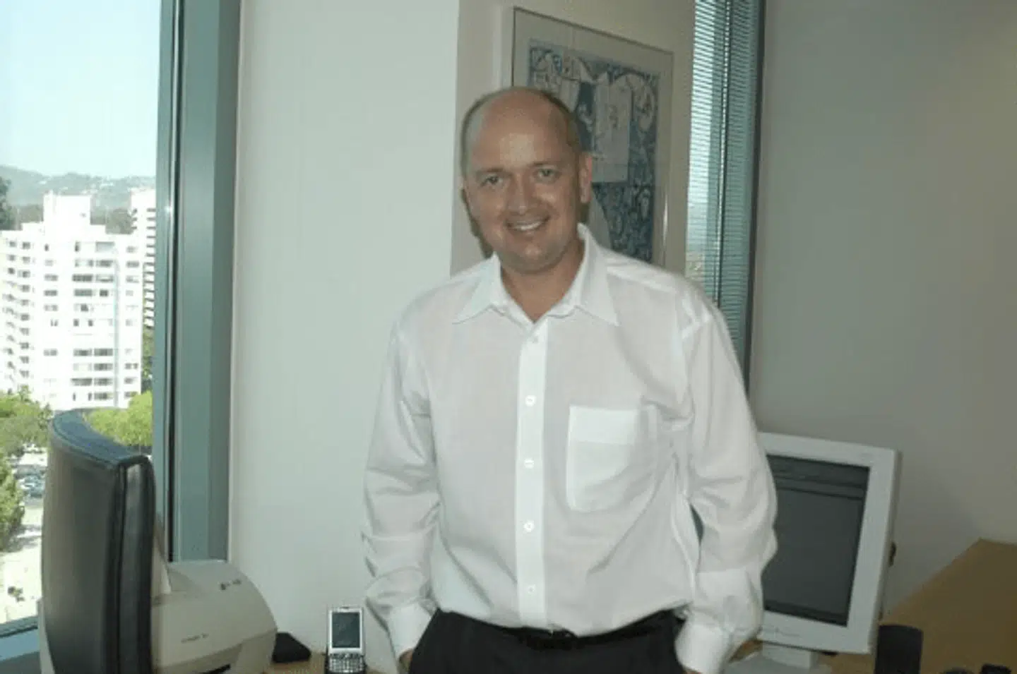 Der var et billede af John Christensen vedhæftet i en e-mail til en af Jeffrey Epsteins folk, da danskeren blev anbefalet til rigmanden i 2014.