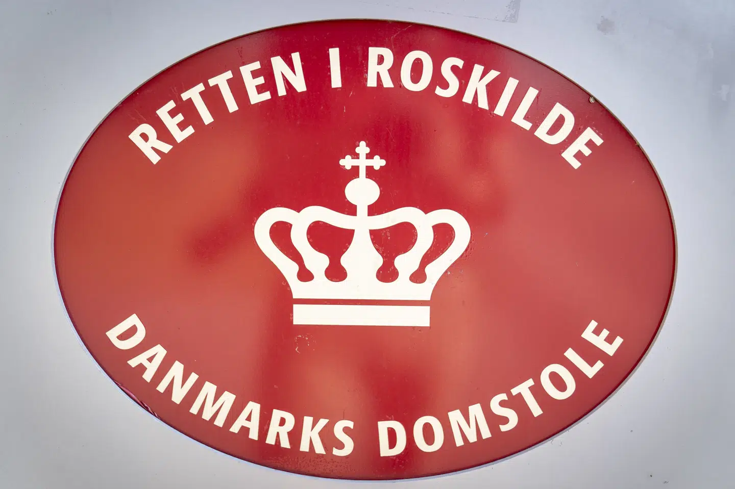 Retten i Roskilde har torsdag idømt en 54-årig mand fængsel i tre måneder for stalking af sin ekshustru. (Arkivfoto).