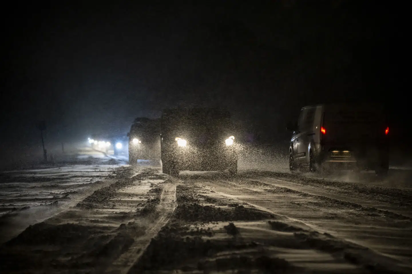 De vinterlige vejrforhold satte torsdag aften sit præg på trafikken flere steder. Omkring Vordingborg vendte en lastbil 180 grader. Oprydningen har trukket ud. (Arkivfoto).