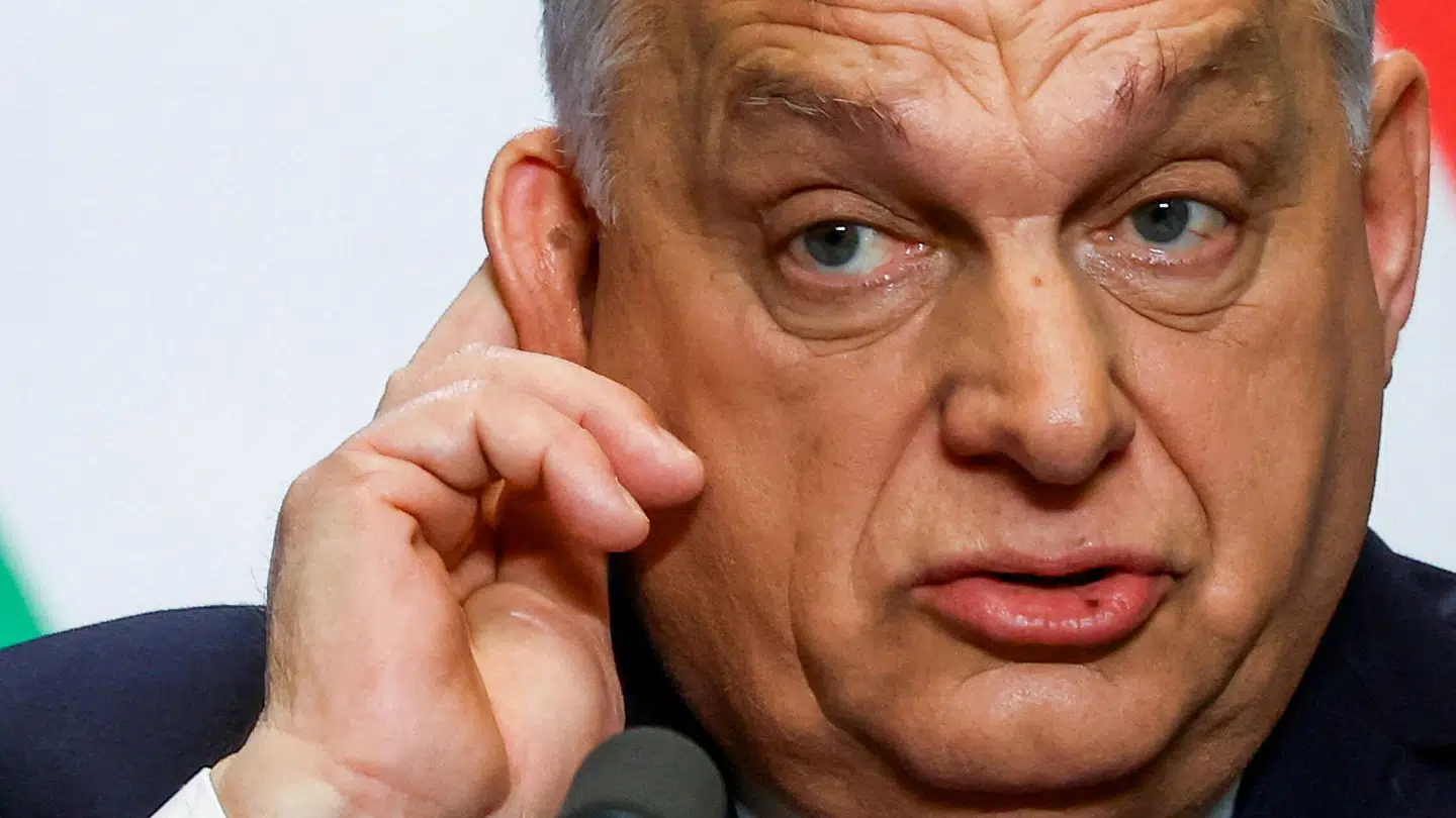 Ungarns mangeårige premierminister, Viktor Orban, står til at tabe valget til april.