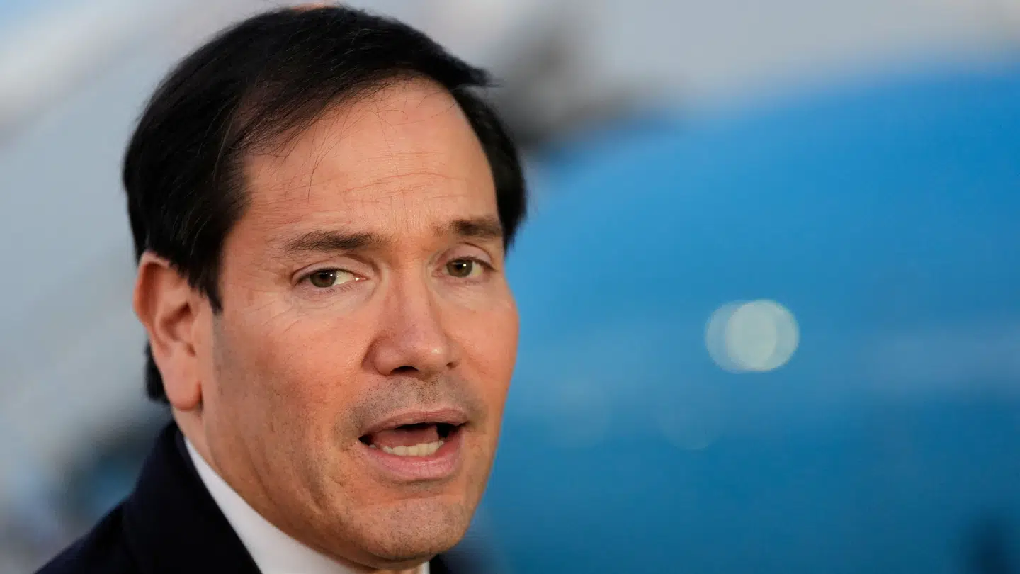 USAs udenrigsminister talte med pressen, kort inden han tog afsted mod München.