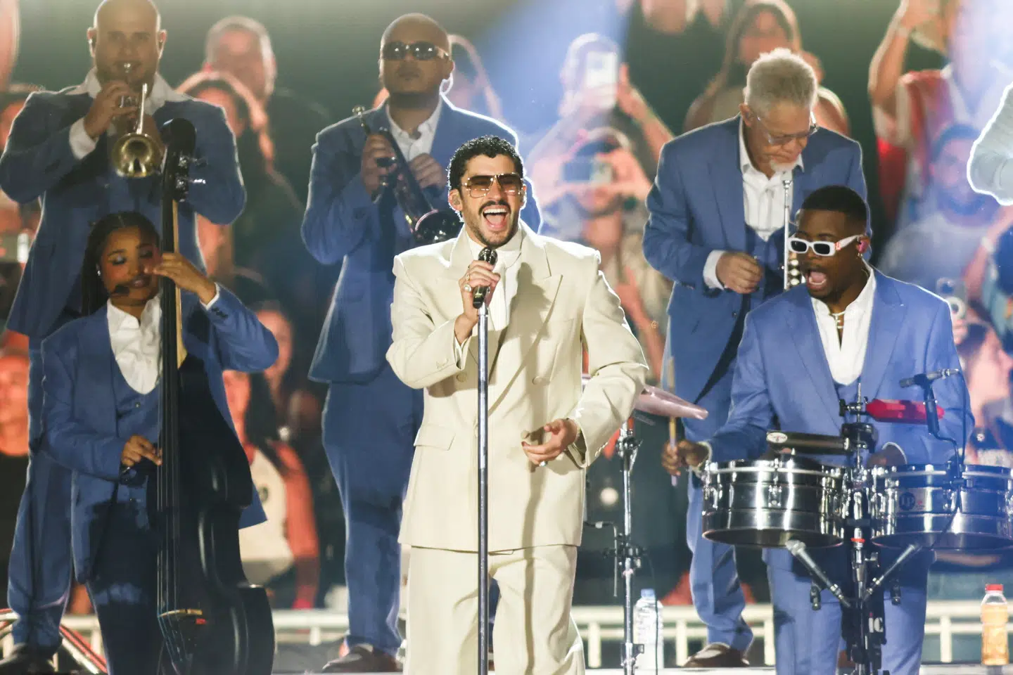 Dagen efter sin argentinske date med ekskæresten Gabriela Berlingeri gav Bad Bunny koncert i Buenos Aires.