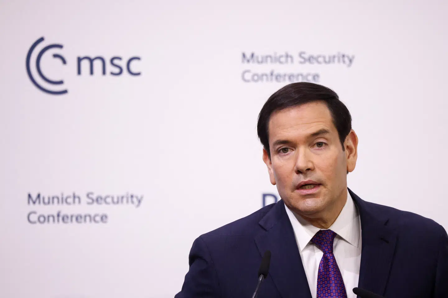 USAs udenrigsminister, Marco Rubio, taler lørdag formiddag på sikkerhedskonferencen i München.
