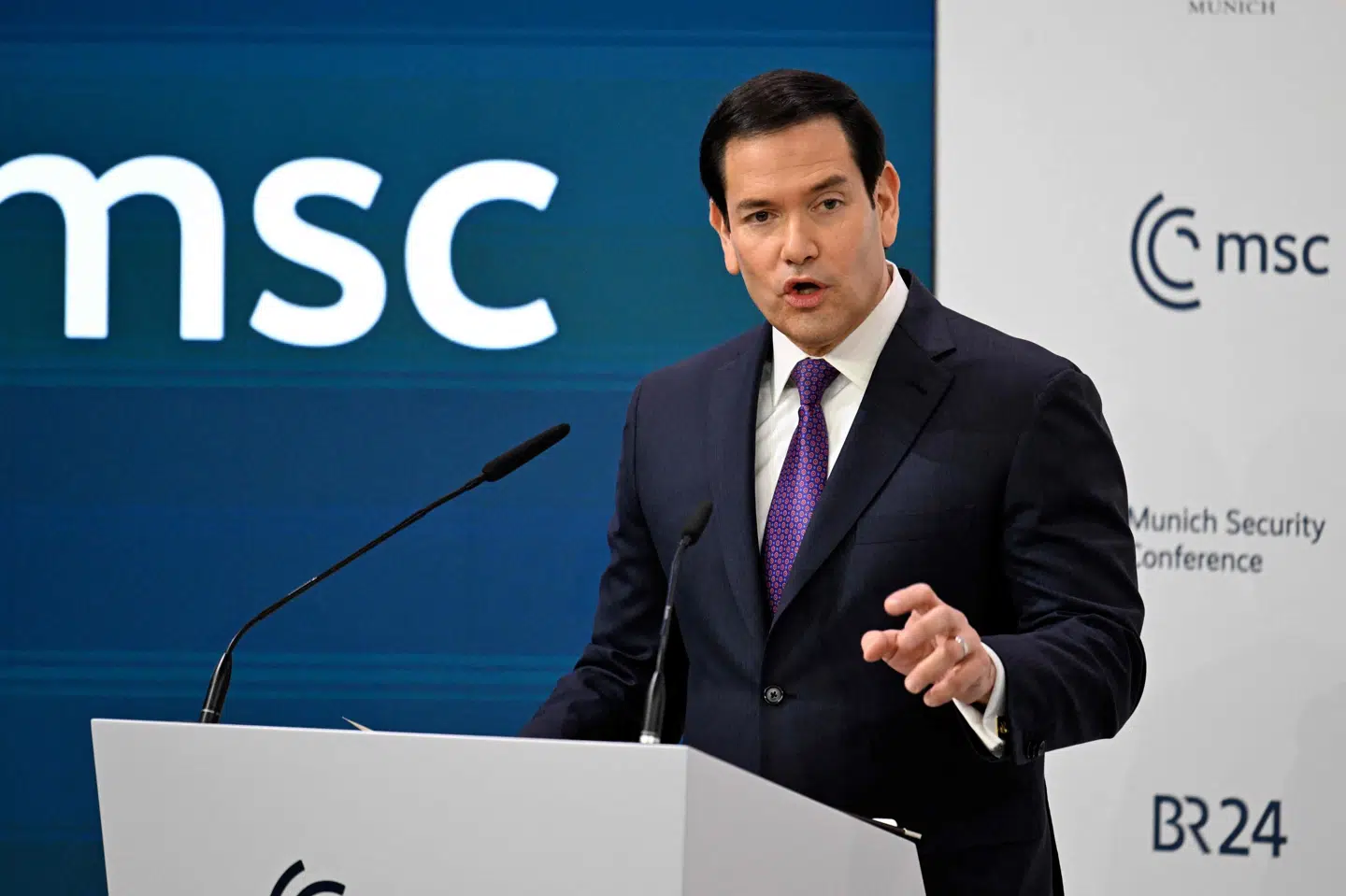 USA's udenrigsminister, Marco Rubio, fastslog ved sikkerhedskonferencen i München, at USA og Europa hører sammen trods de hårde opgør om Grønland, handel og forsvarsinvesteringer.