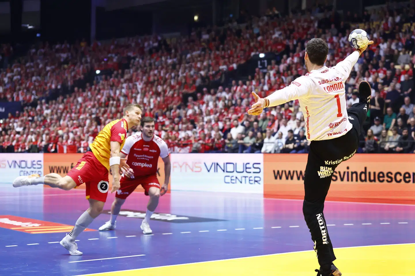 Niklas Landin leverede en pragtkamp i Aalborgs mål, da mesterholdet spillede sig i pokalfinalen.