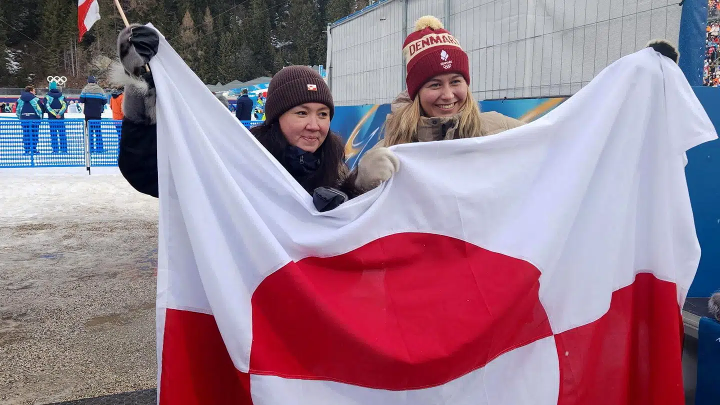 Ukaleq Slettemark er ikke den eneste, der har fundet det grønlandske flag frem i anledningen af vinter-OL.